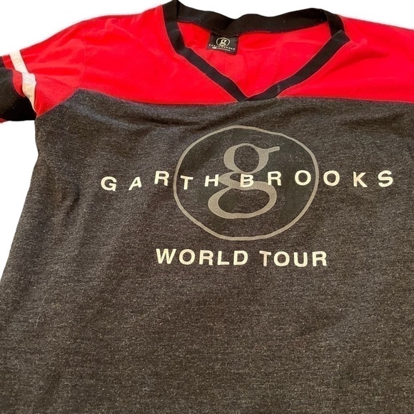 Garth Brooks World Tour  7 Jersey V-NECK
 Tee Size Large 2014-2017 - Picture 2 of 13
